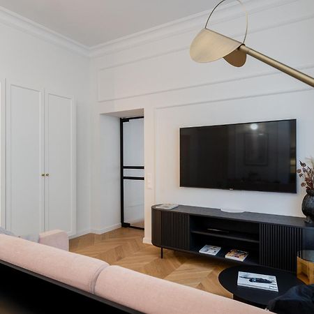 Premium Apartment In Parisian Style In The Heart Of Old Краків Екстер'єр фото