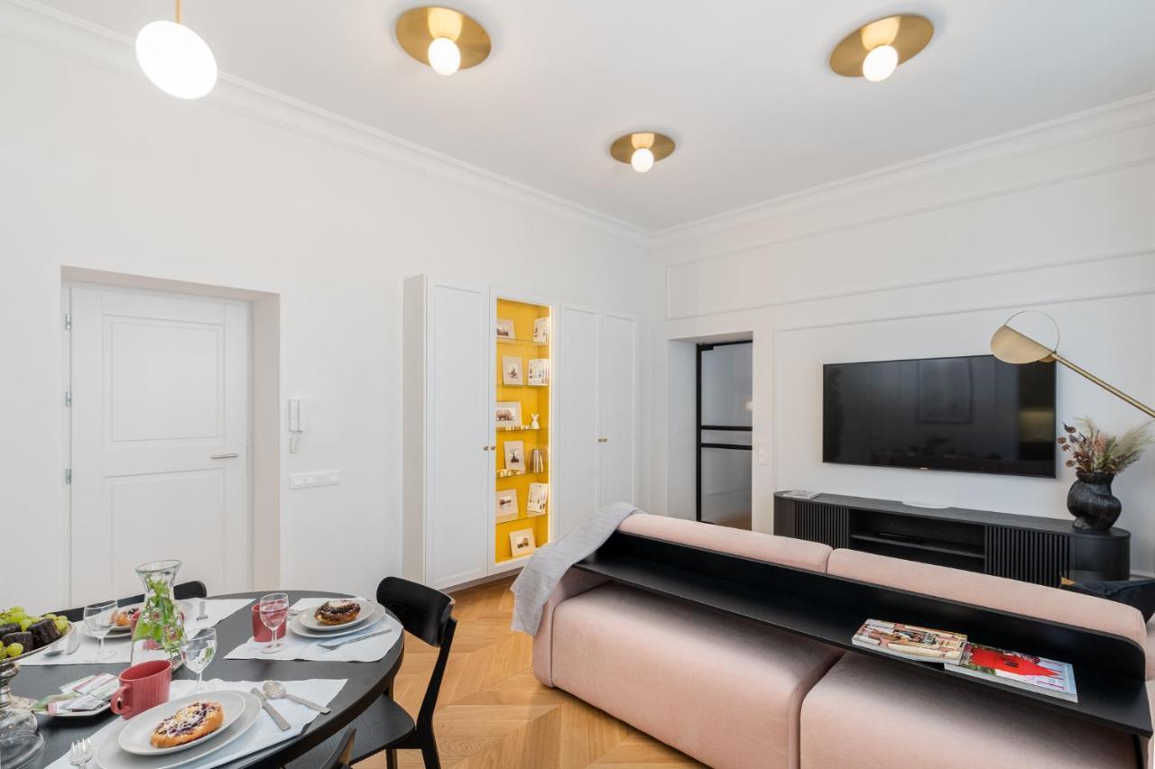 Premium Apartment In Parisian Style In The Heart Of Old Краків Екстер'єр фото