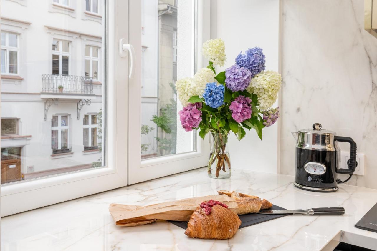 Premium Apartment In Parisian Style In The Heart Of Old Краків Екстер'єр фото