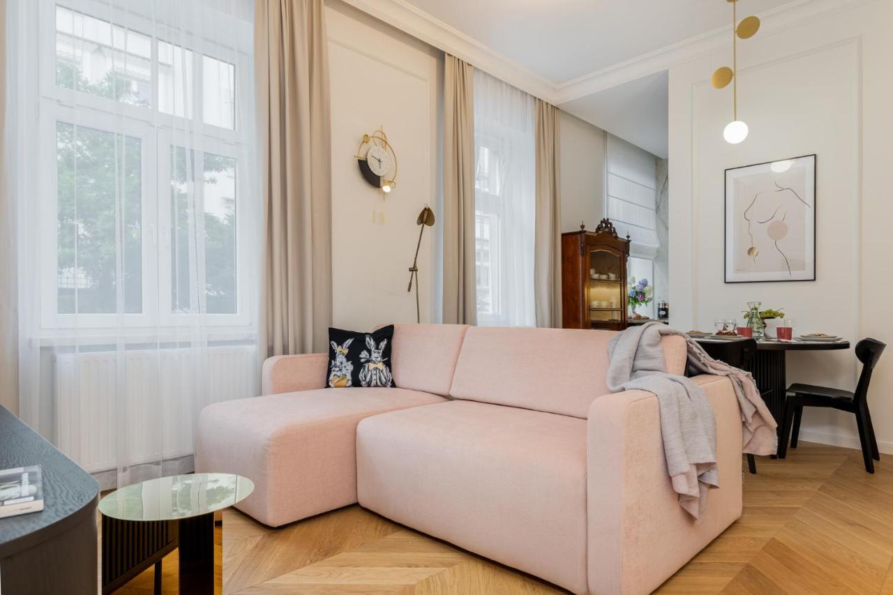Premium Apartment In Parisian Style In The Heart Of Old Краків Екстер'єр фото