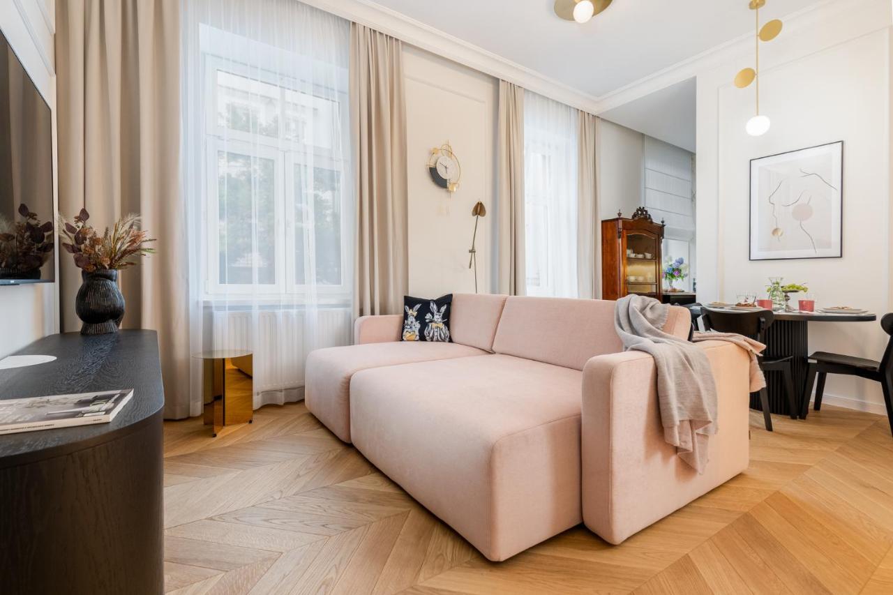 Premium Apartment In Parisian Style In The Heart Of Old Краків Екстер'єр фото